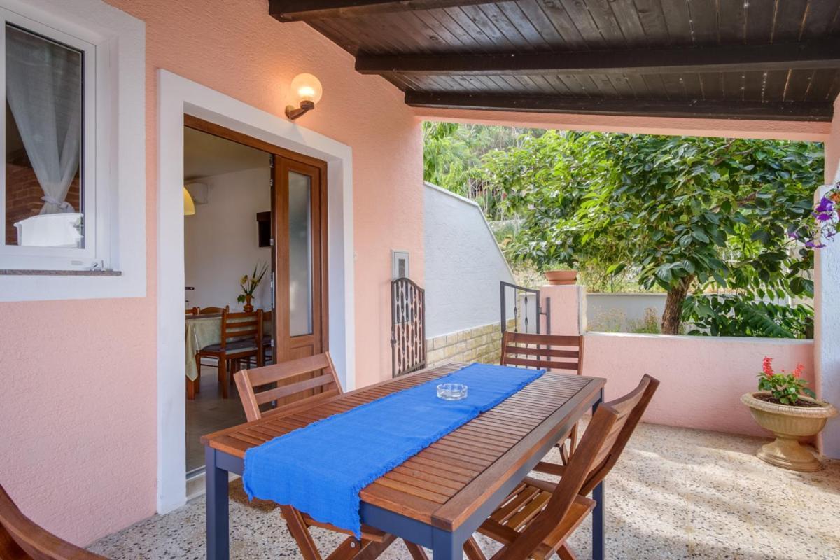 Apartmani Nadalina Veli Lošinj Kültér fotó