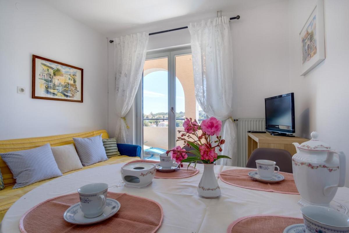 Apartmani Nadalina Veli Lošinj Kültér fotó