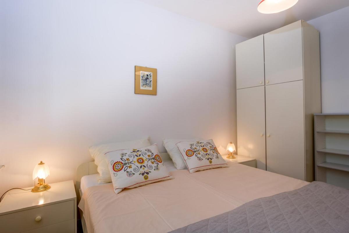 Apartmani Nadalina Veli Lošinj Kültér fotó