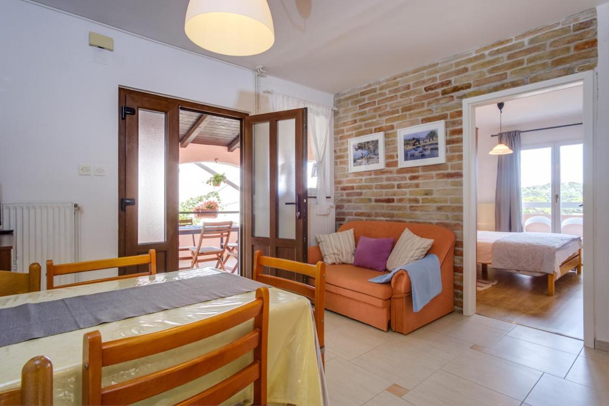 Apartmani Nadalina Veli Lošinj Kültér fotó