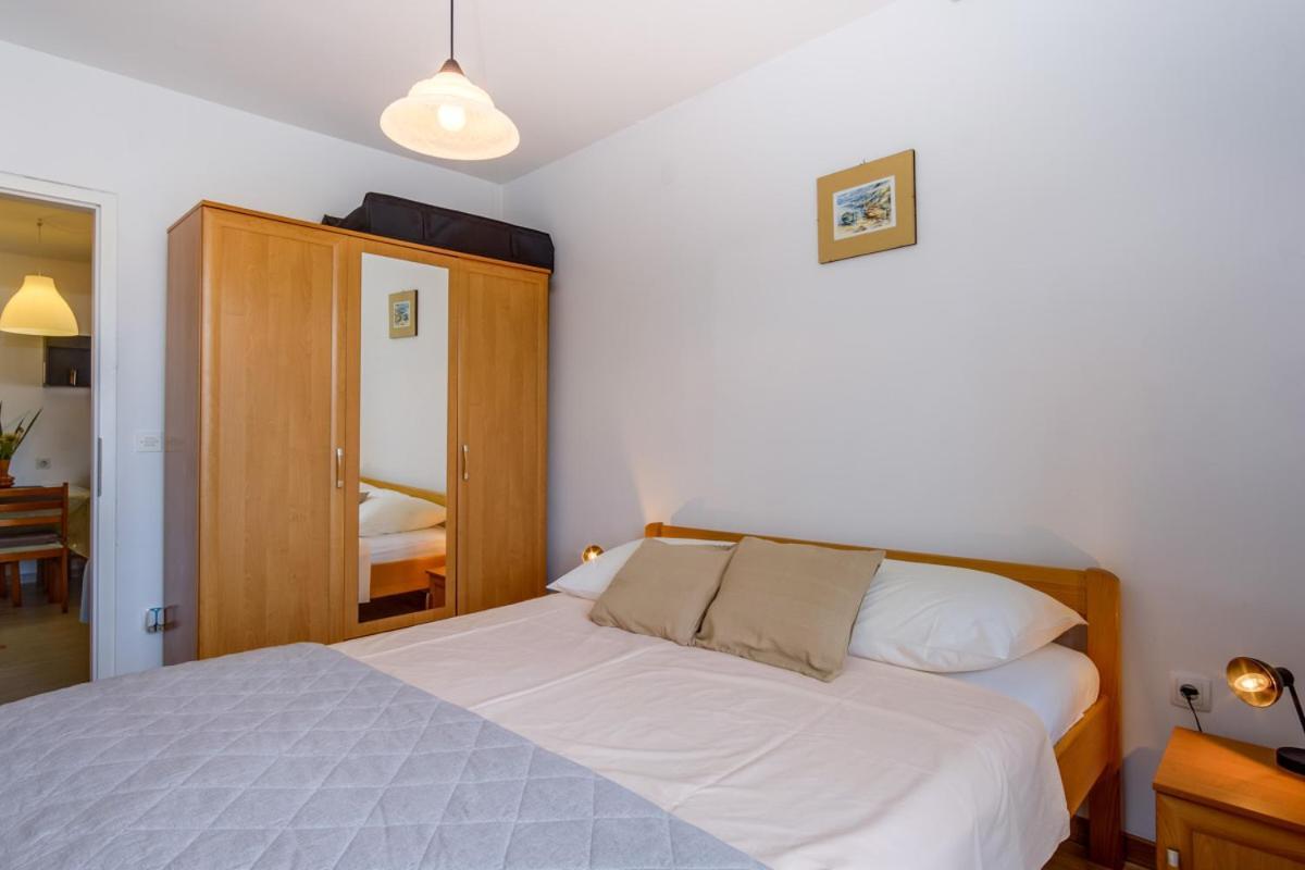 Apartmani Nadalina Veli Lošinj Kültér fotó