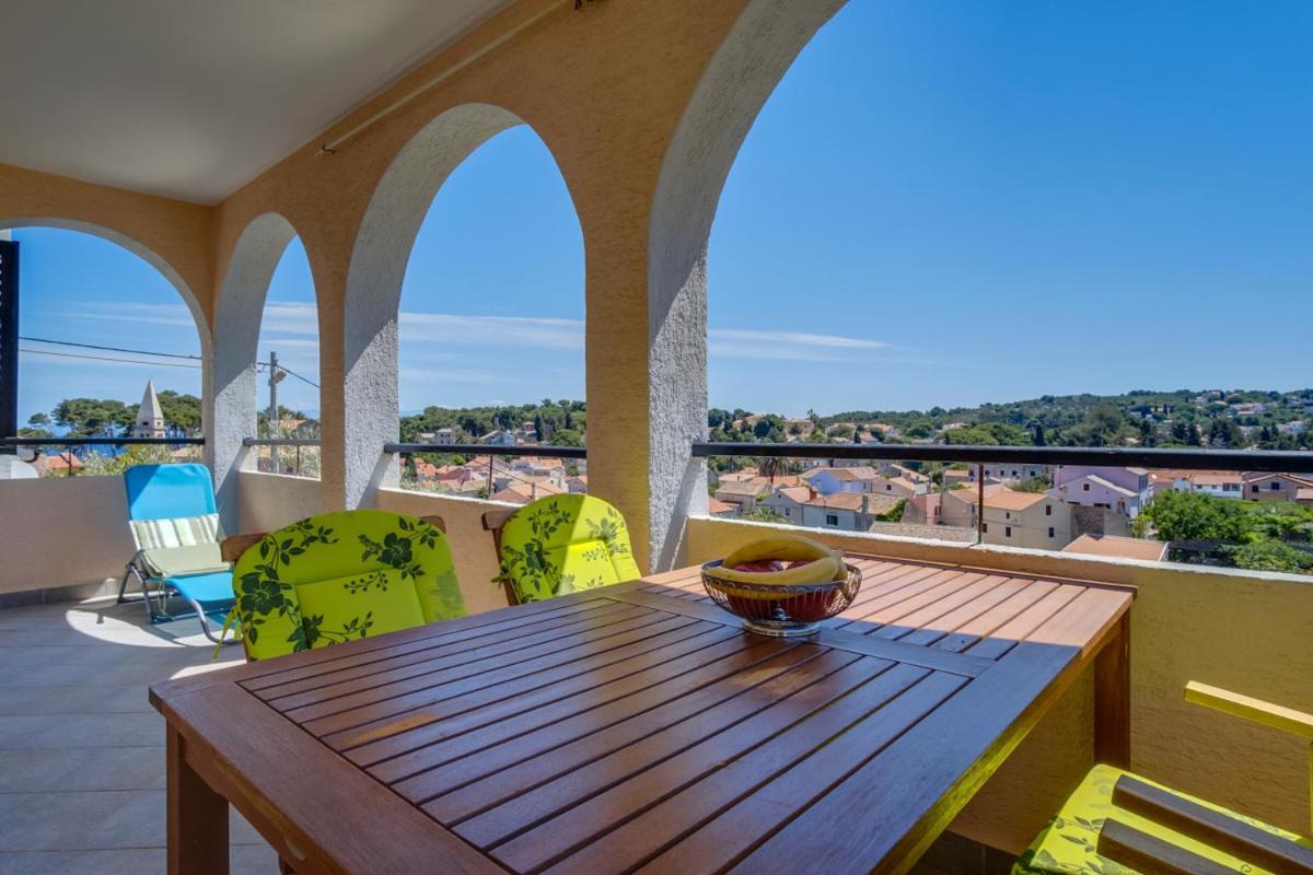 Apartmani Nadalina Veli Lošinj Kültér fotó