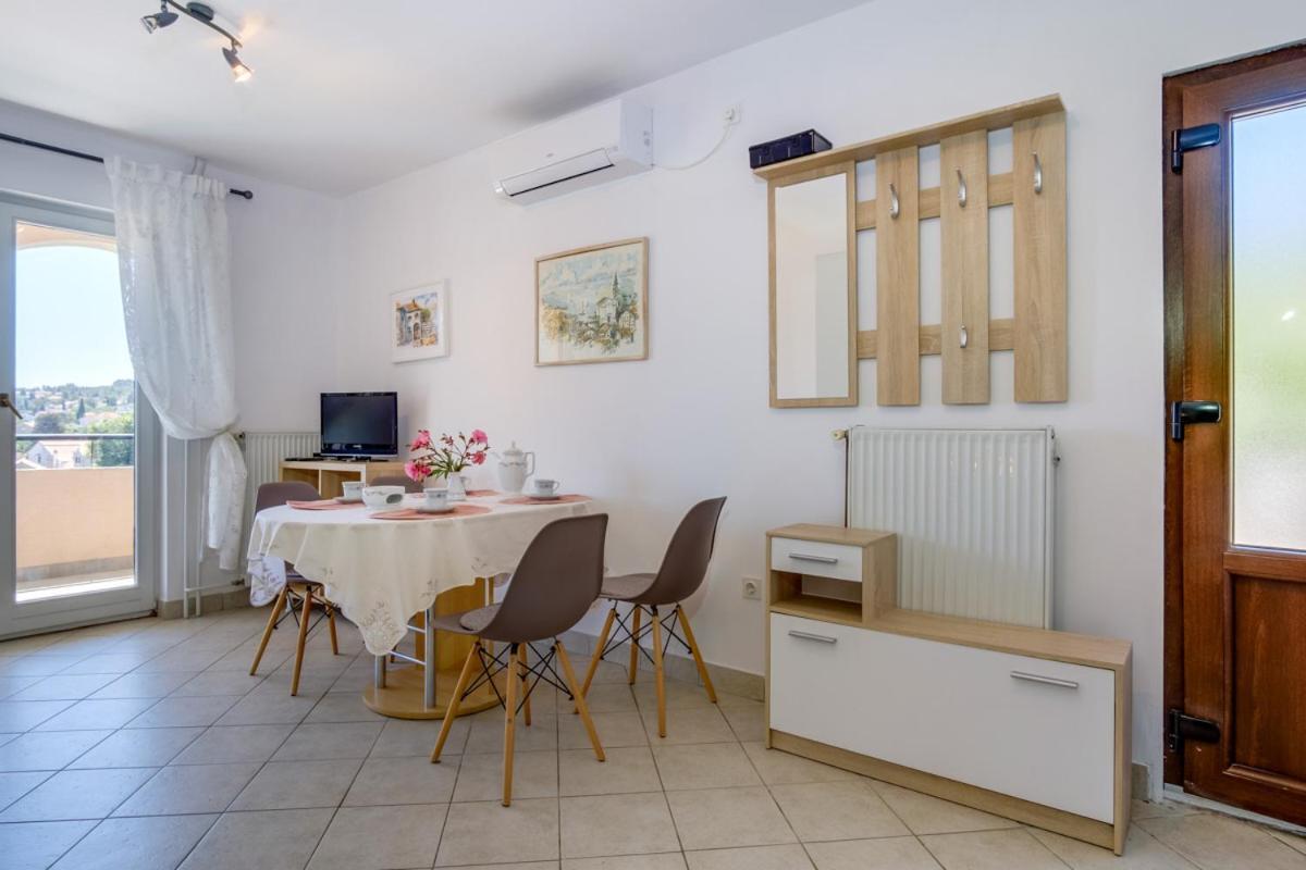 Apartmani Nadalina Veli Lošinj Kültér fotó