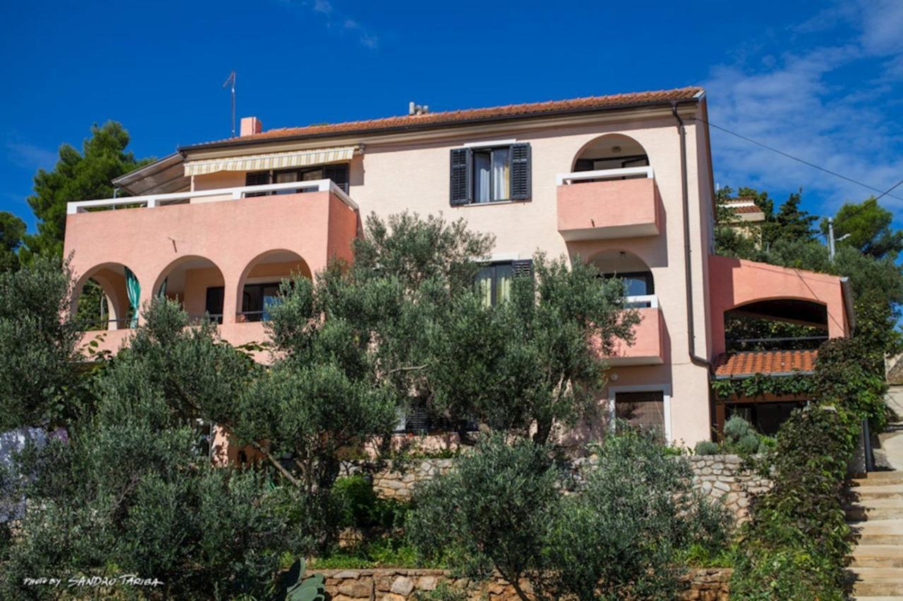 Apartmani Nadalina Veli Lošinj Kültér fotó