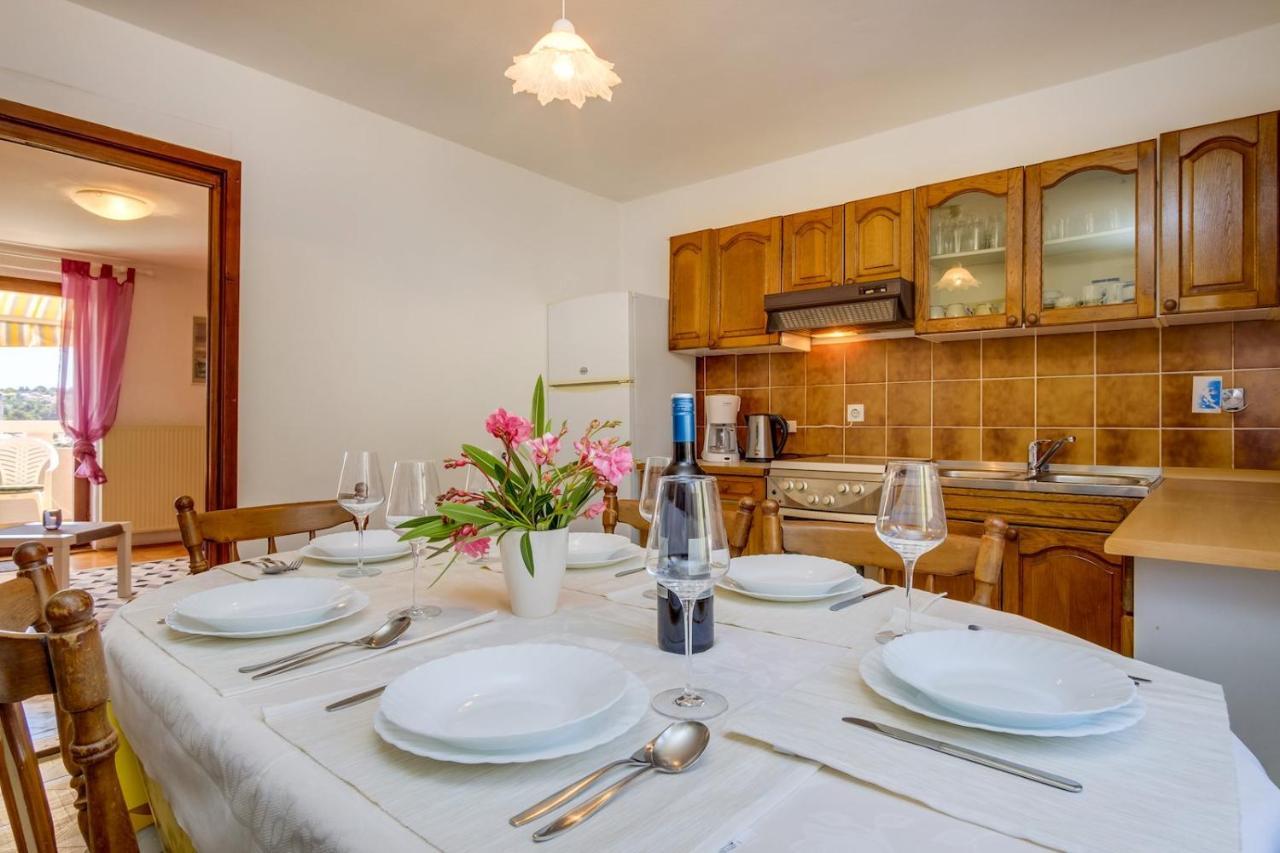 Apartmani Nadalina Veli Lošinj Kültér fotó