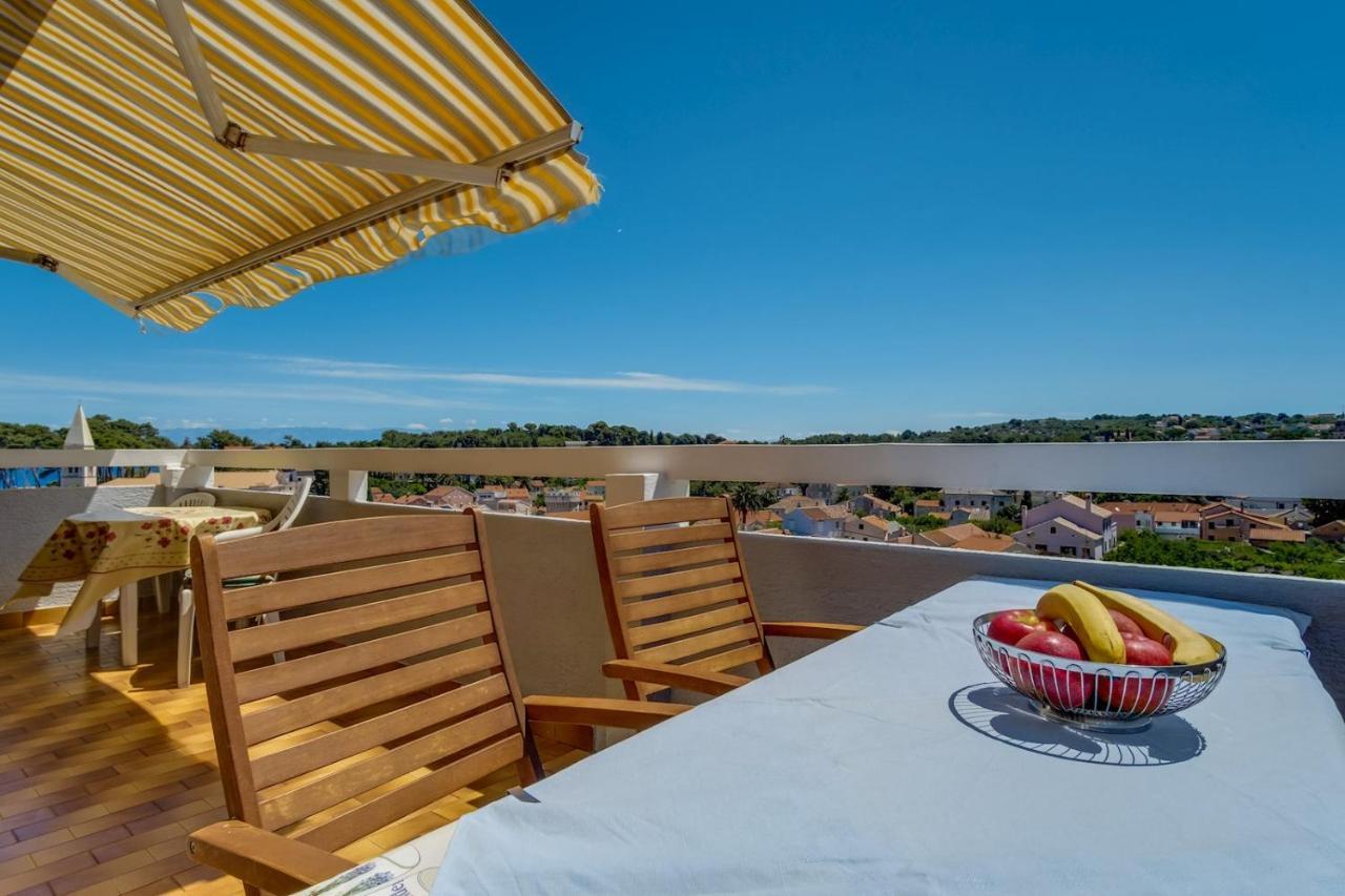 Apartmani Nadalina Veli Lošinj Kültér fotó
